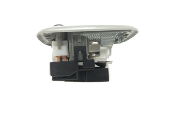 8200085577 luz de teto traseira direita renault clio original.c