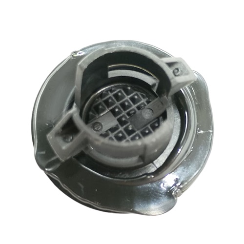 7703074554-1 tampao plastico renault logan 7703074554