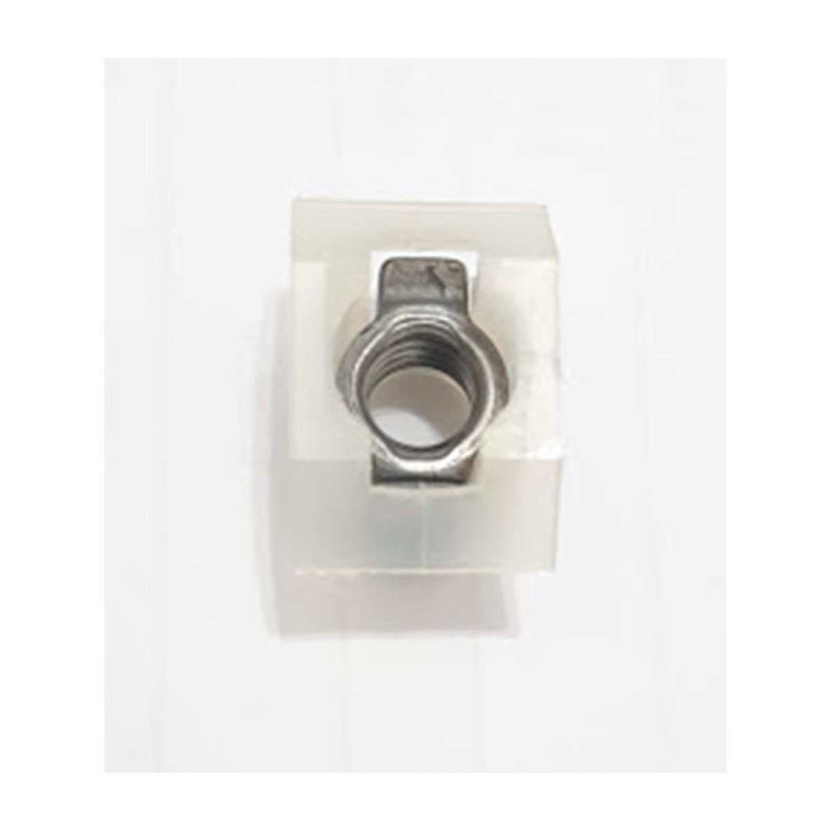 7703044185 porca de fixacao aco parachoque renault master trafic q